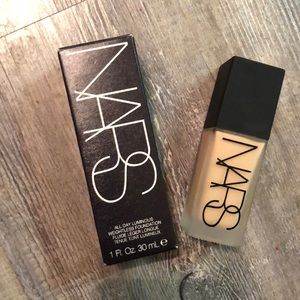 NARS all day luminous weightless foundation